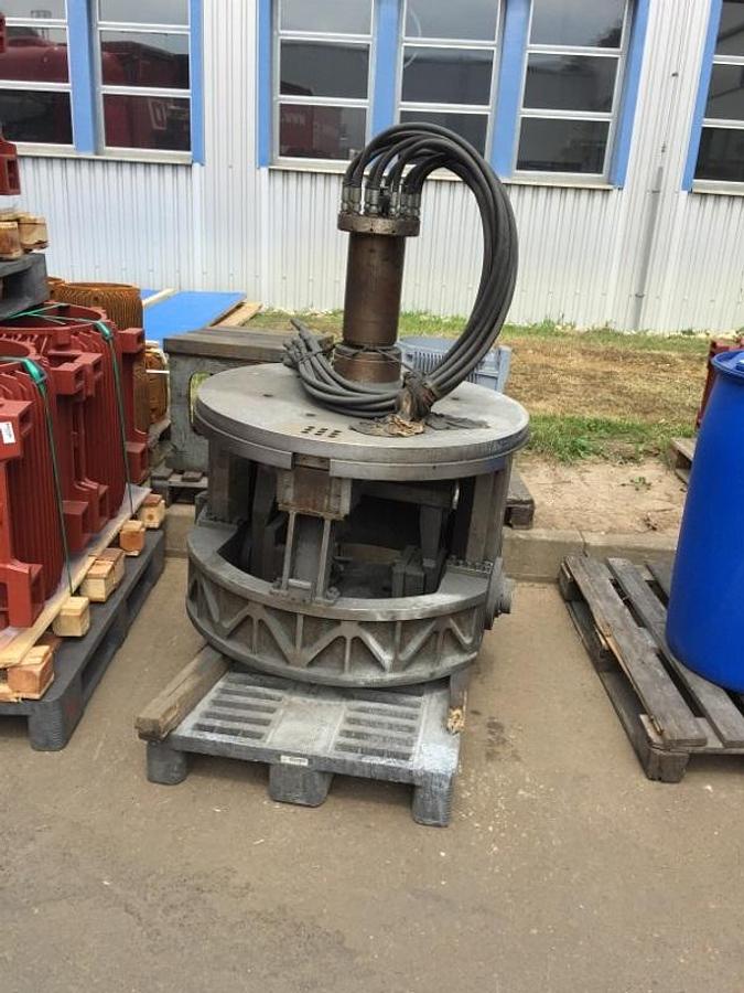 Used TOS SKQ 8 CNC