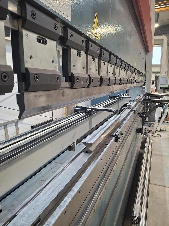 Used Durma AD-R 60220