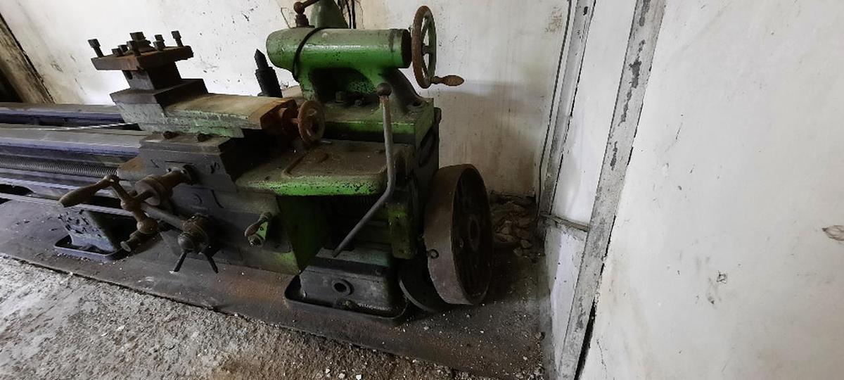 Used Volman Centre Lathe