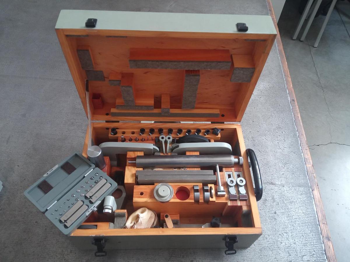 Gebraucht CARL ZEISS JENA Universal-Längenmessmaschine