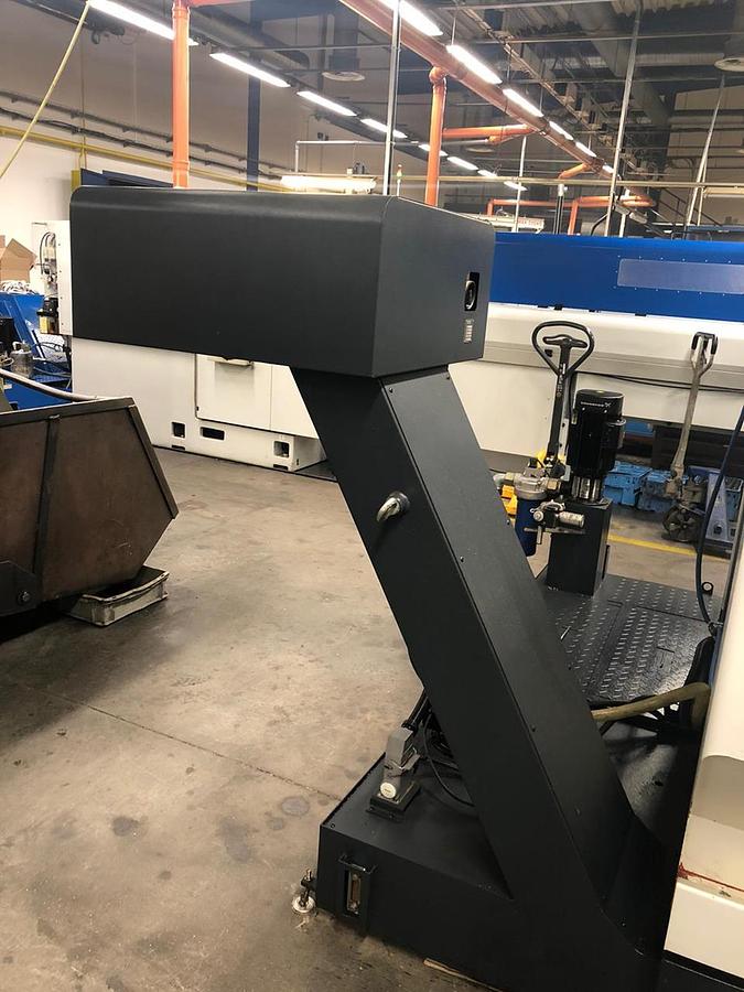 Used DMG MORI DMC 635