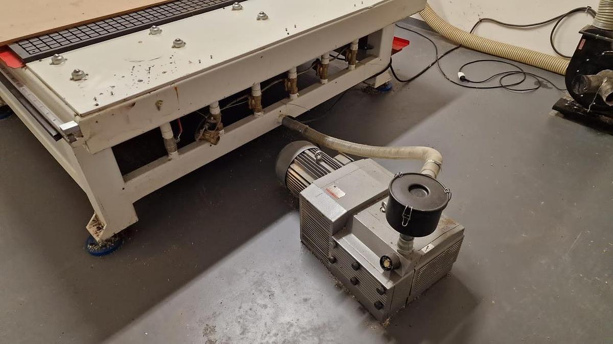 Použitý Jeřábek CNC router