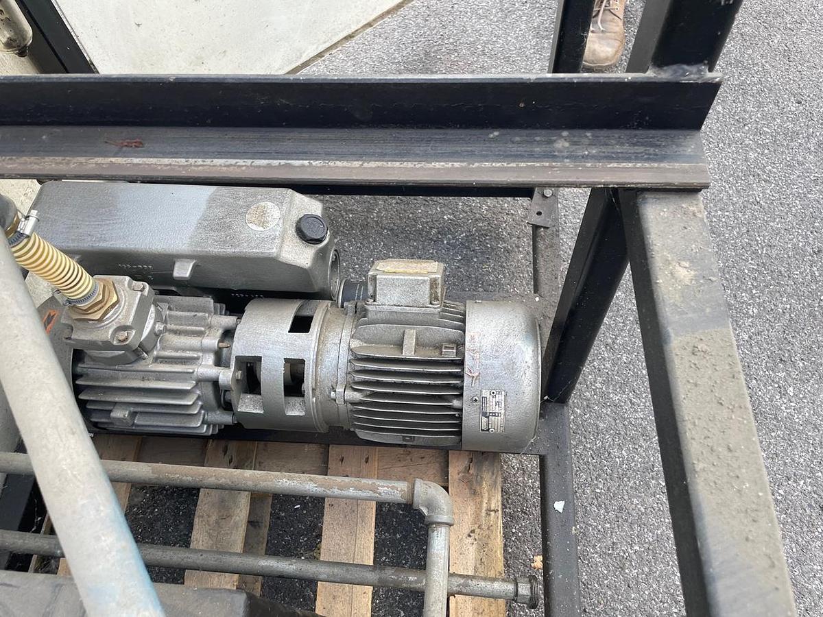 Použitý FORMECH Vakuový tvarovací automat