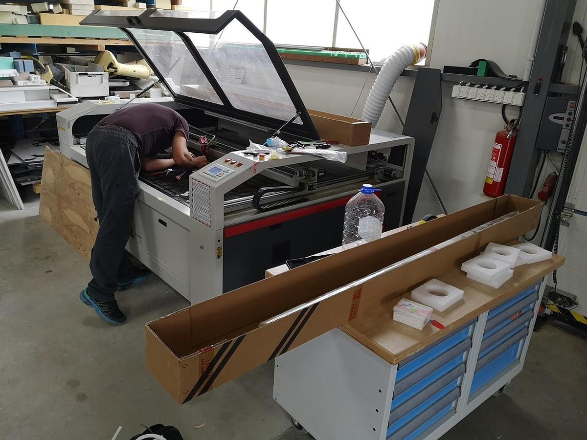 CO2 laser Lascam systems 1600x1200