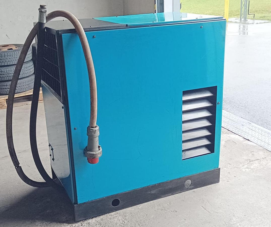 Used COMP AIR Cyclo 215