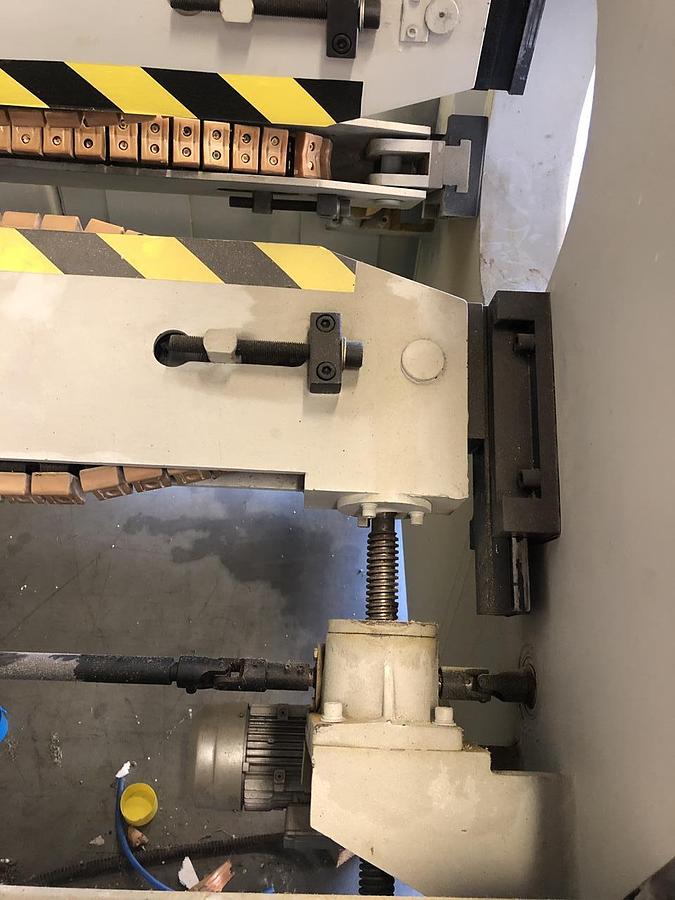 Used DEKUMA DKM-EQY250