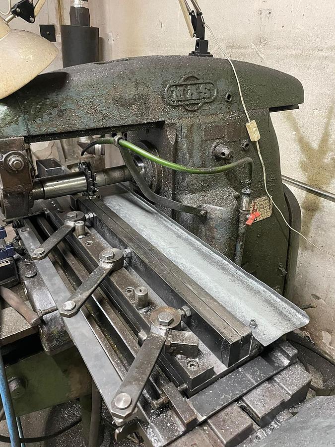 Used MAS Tool milling Machine