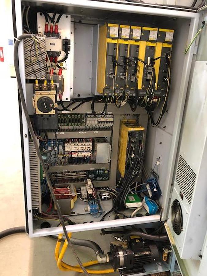 Použitý SCHAUBLIN 100 CNC