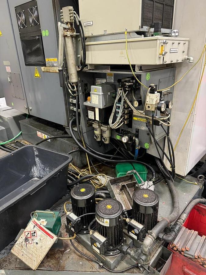 Used OKUMA MU 400 VA