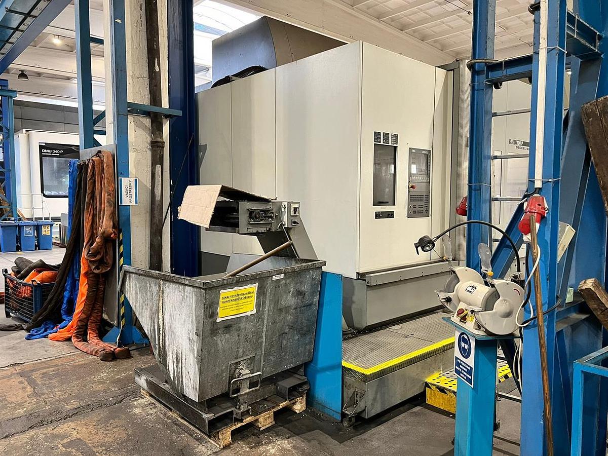 Used DECKEL MAHO DMU 200 P