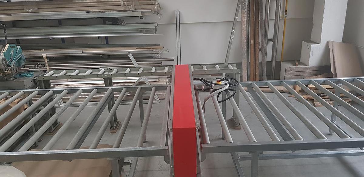 Použitý GOUDSMIT Demagnetizační tunel