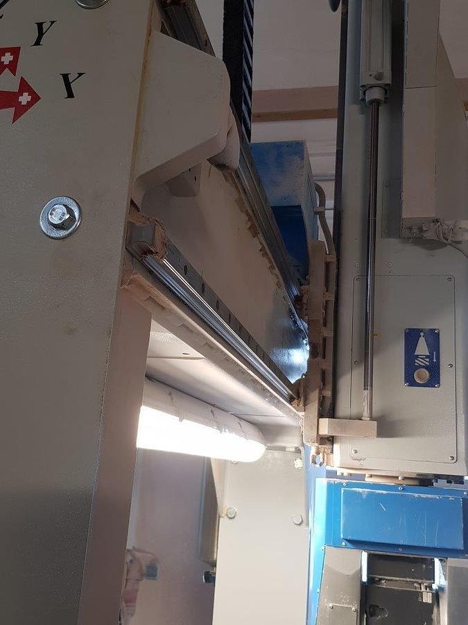 Použitý SAHOS Rapid FC 3000 CNC