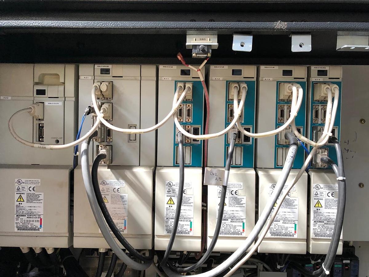 Used MAZAK VARIAXIS 500-5X