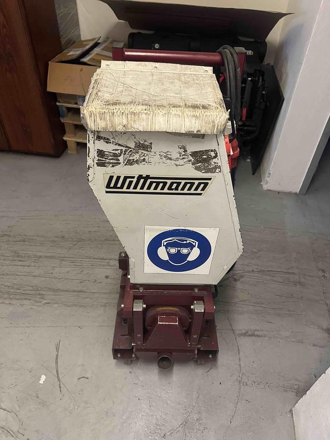 Used Wittmann Sluice crusher