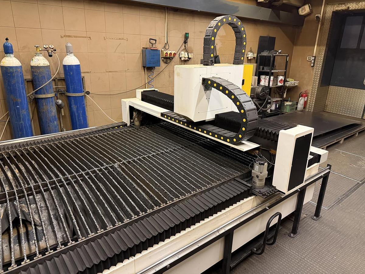 Used G-WEIKE LF 3015 E