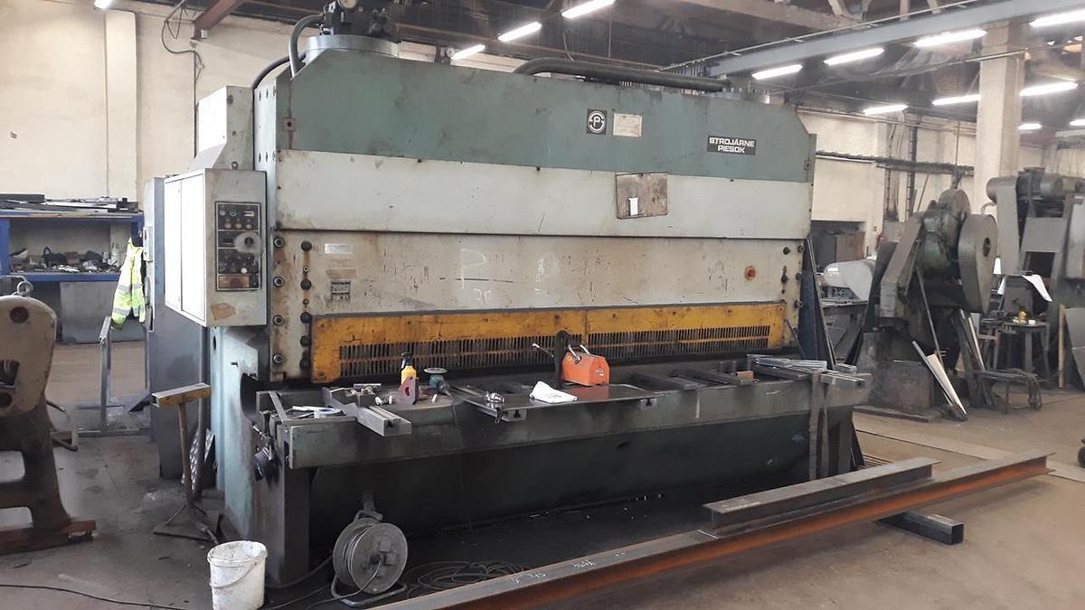 Použitý PIESOK CNTA 3150/25A