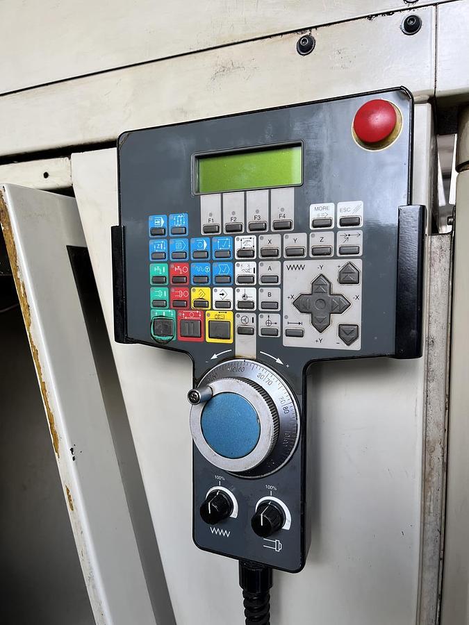 Used Cincinnati MILACRON Arrow 500