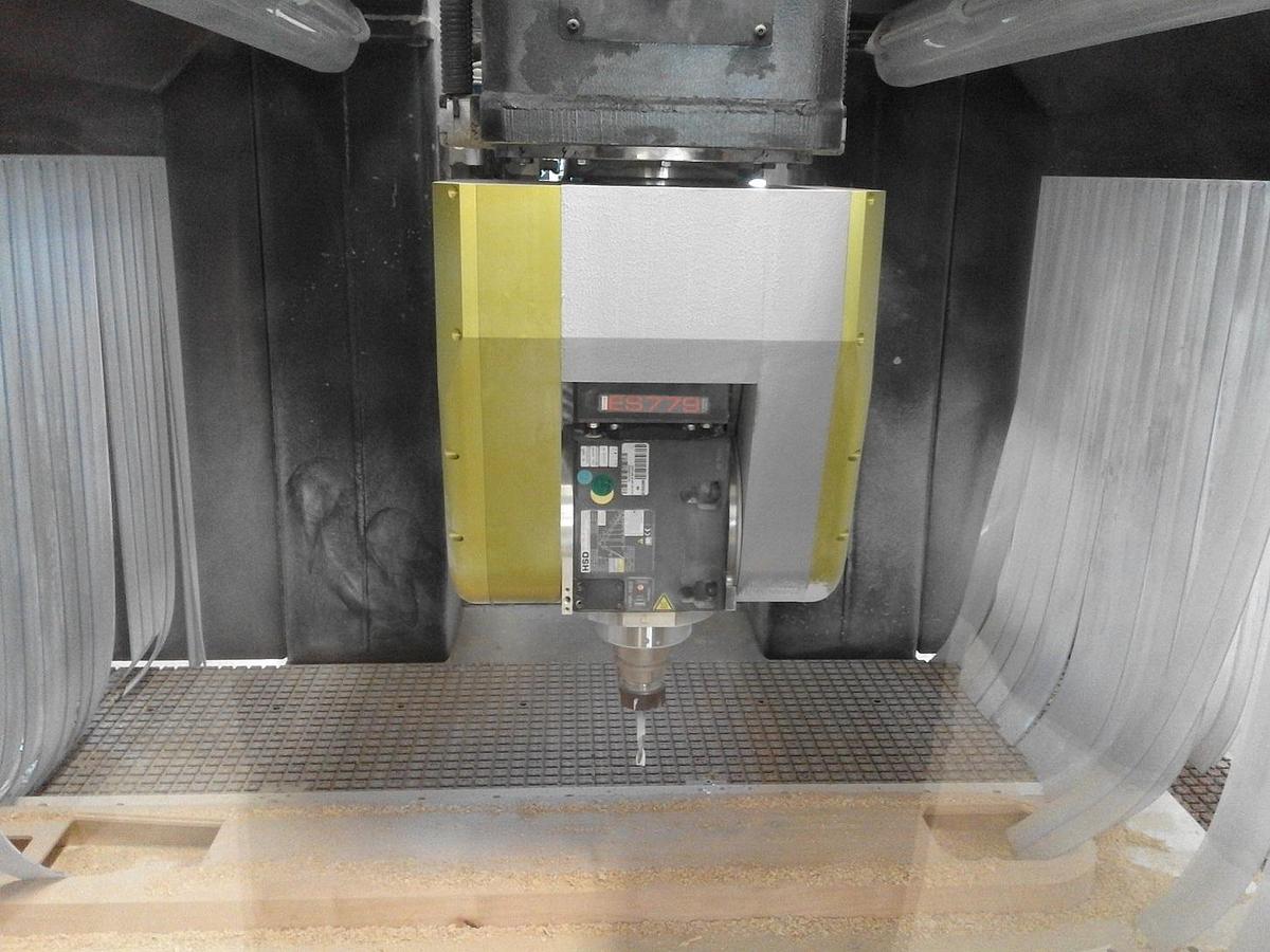 Used SAHOS DYNAMIC FC 3000 CNC