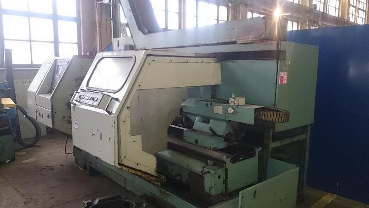 Gebraucht TOS SUI 63 CNC