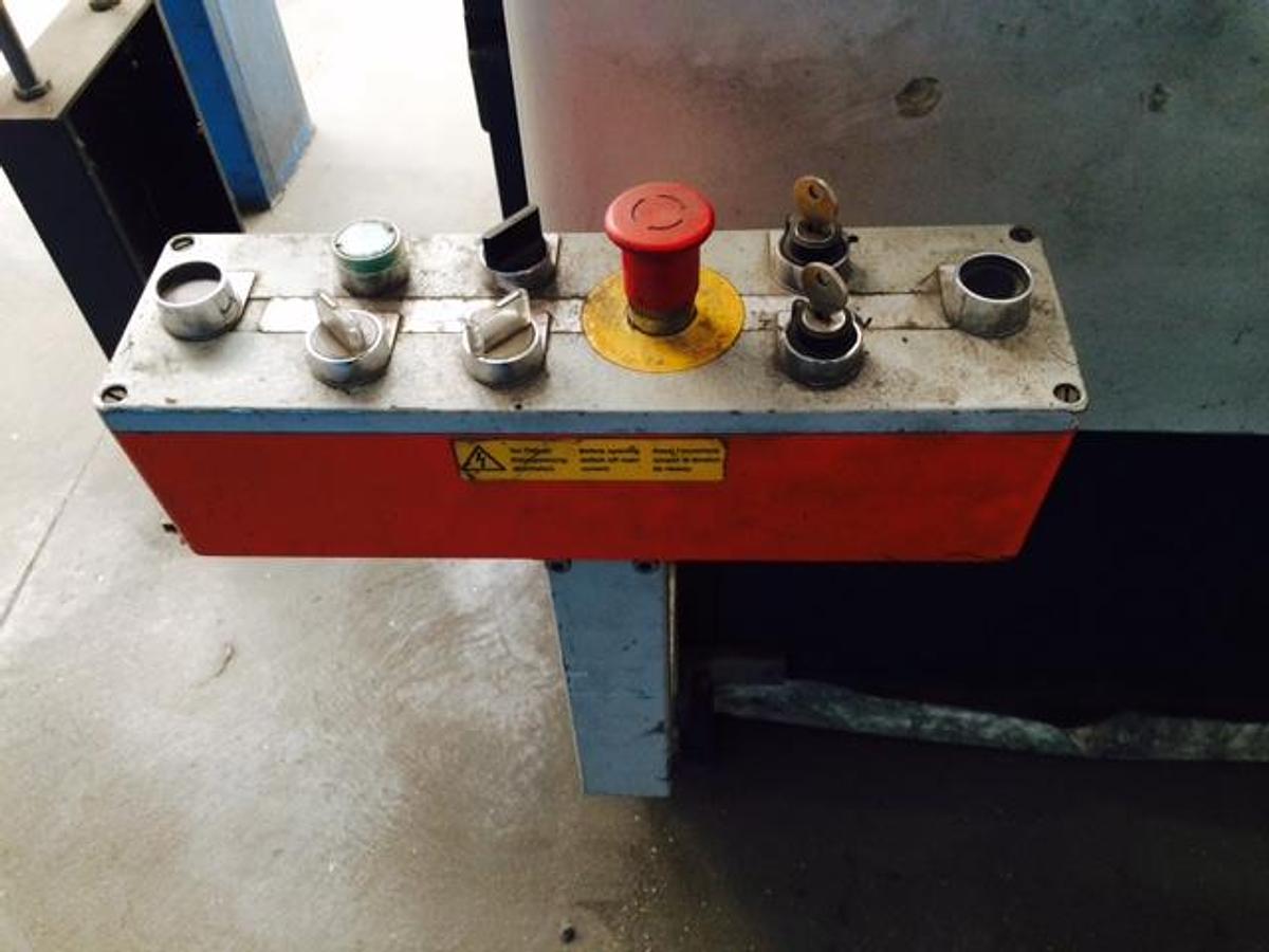 Used ELUMATEC AKS 133