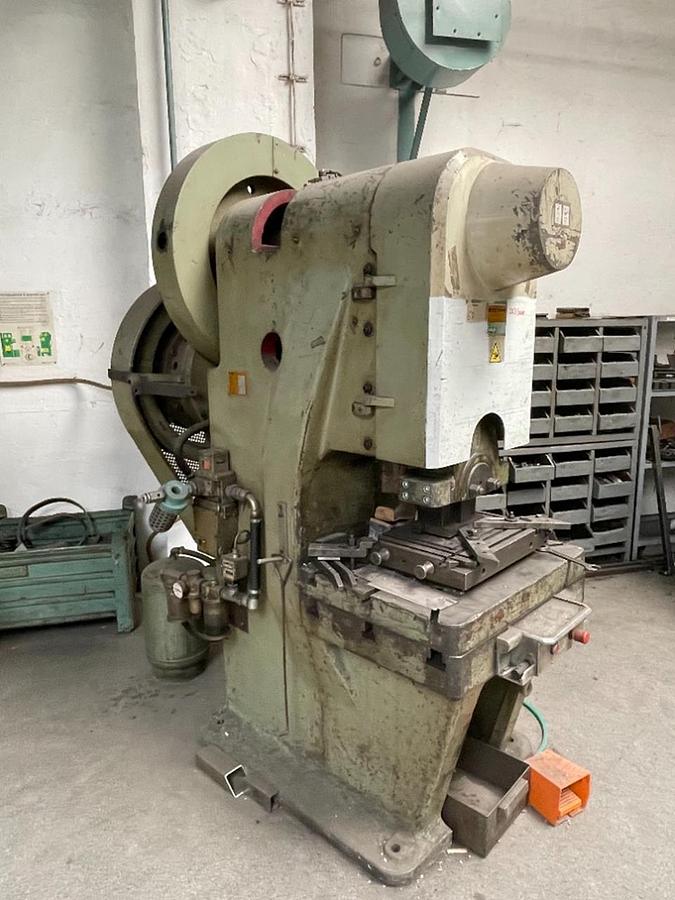 Gebraucht Västeras SWE RAL-75 AROS