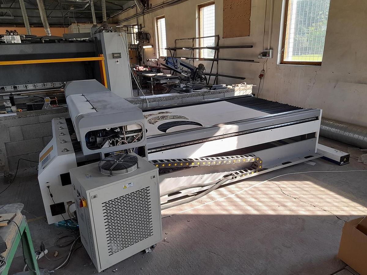Gebraucht MultiTech 1325-300W