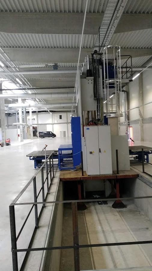 Hydraulic press Dieffenbacher PHP 800
