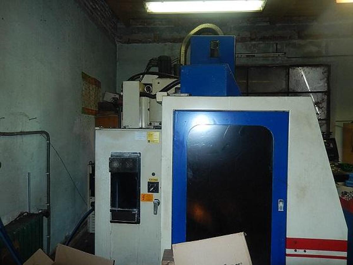Used HURCO BMC 25