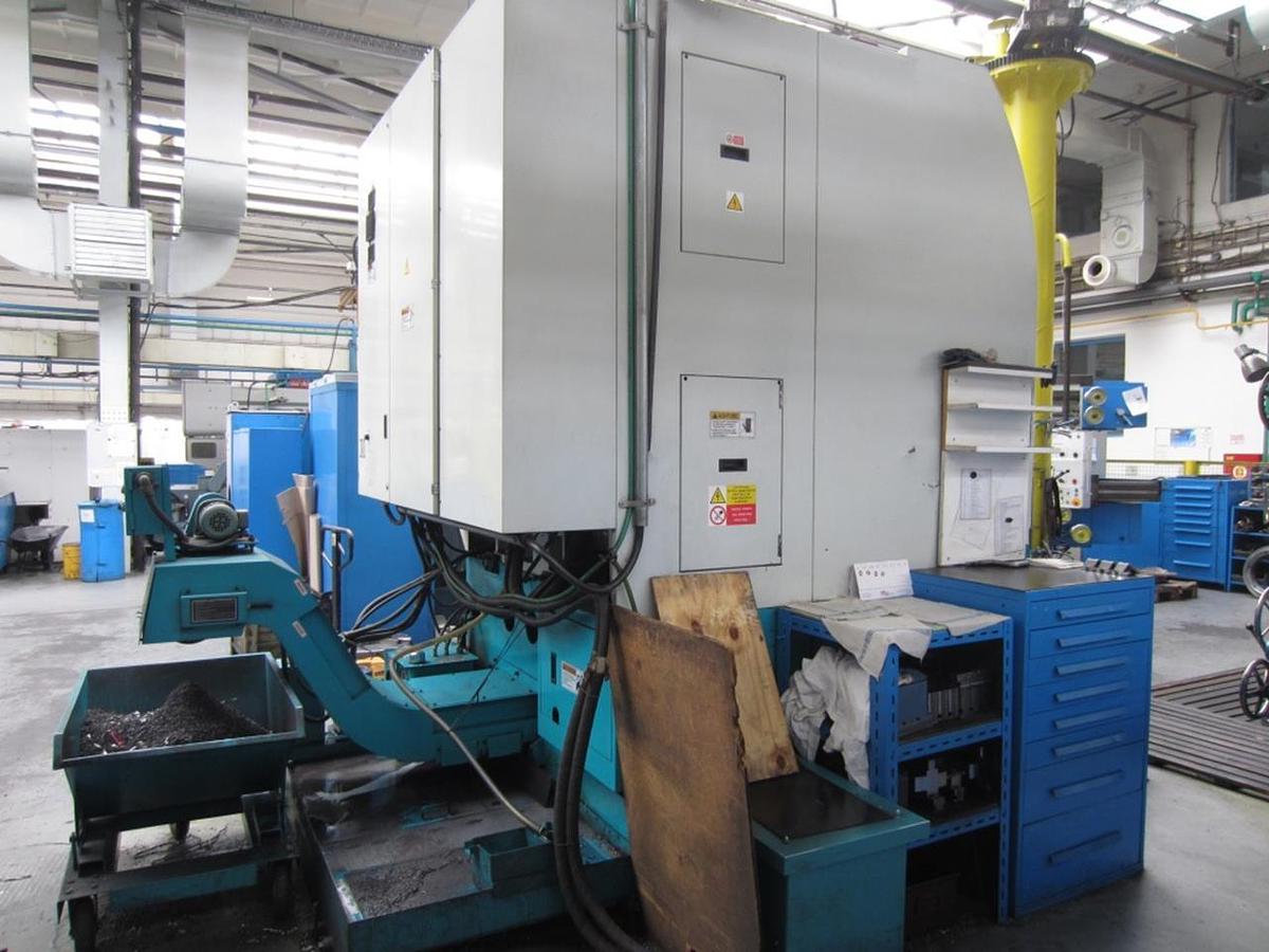 Použitý Doosan V850