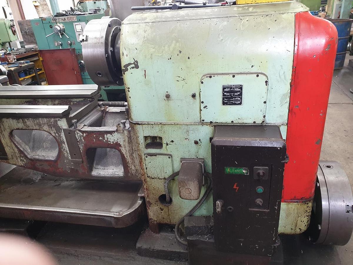 Used Bulharsko Centre Lathe