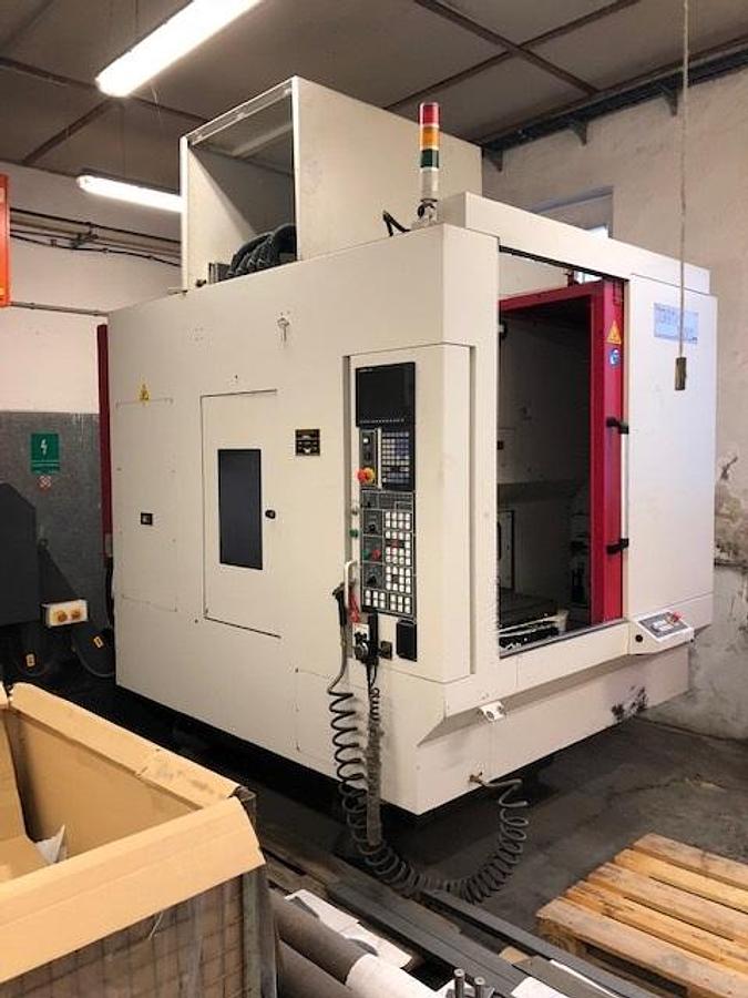 Used AKIRA SEIKI RMV 700 APC