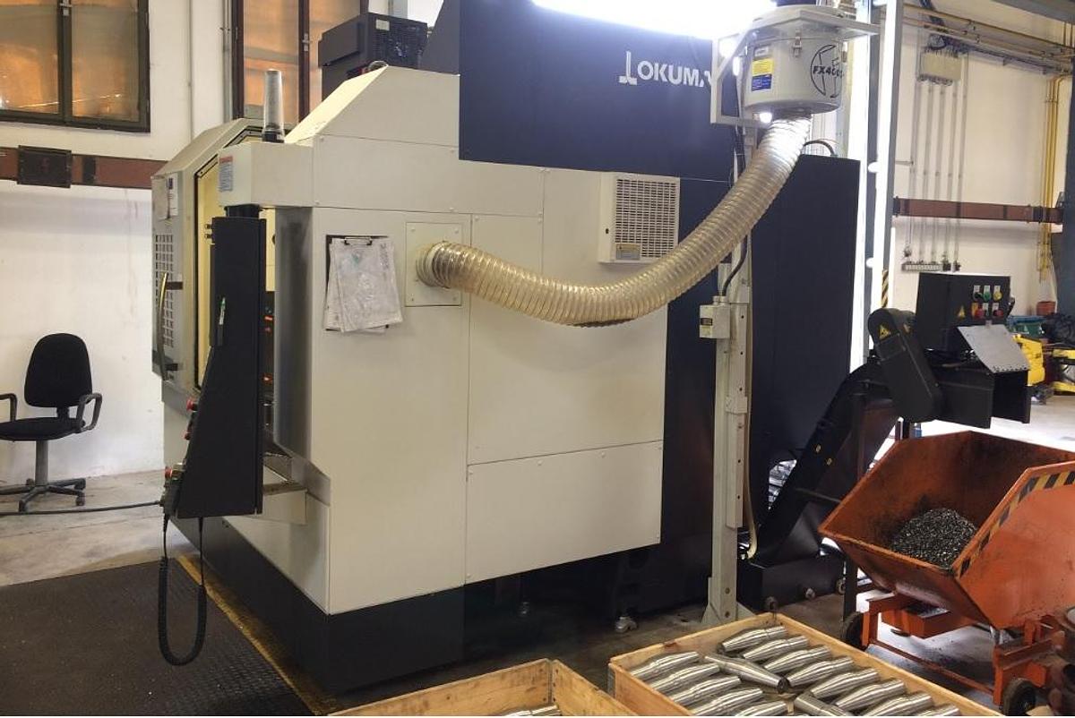 Used OKUMA GENOS M560RV