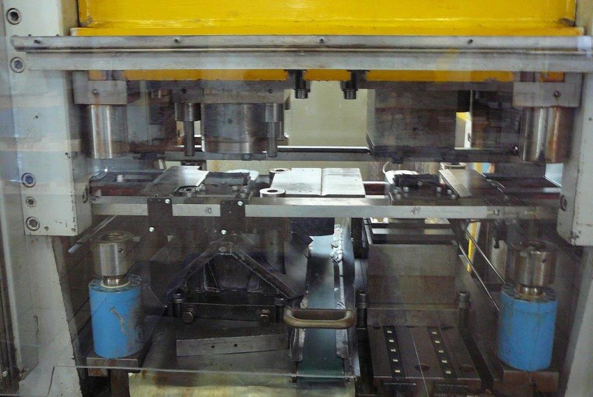 Used DIEFFENBACHER PO 200 A/S