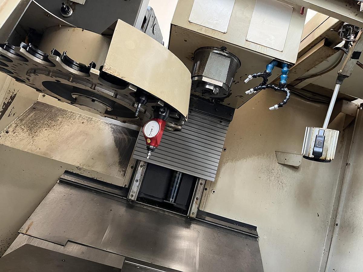 Used Cincinnati MILACRON Arrow 500