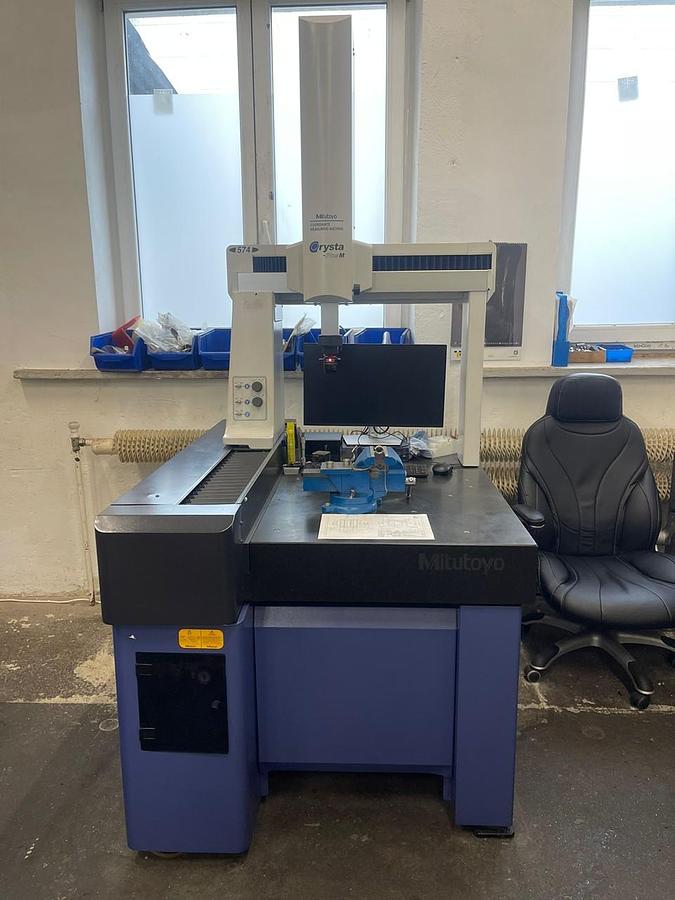 3D měřící stroj Mitutoyo Crysta Plus M574
