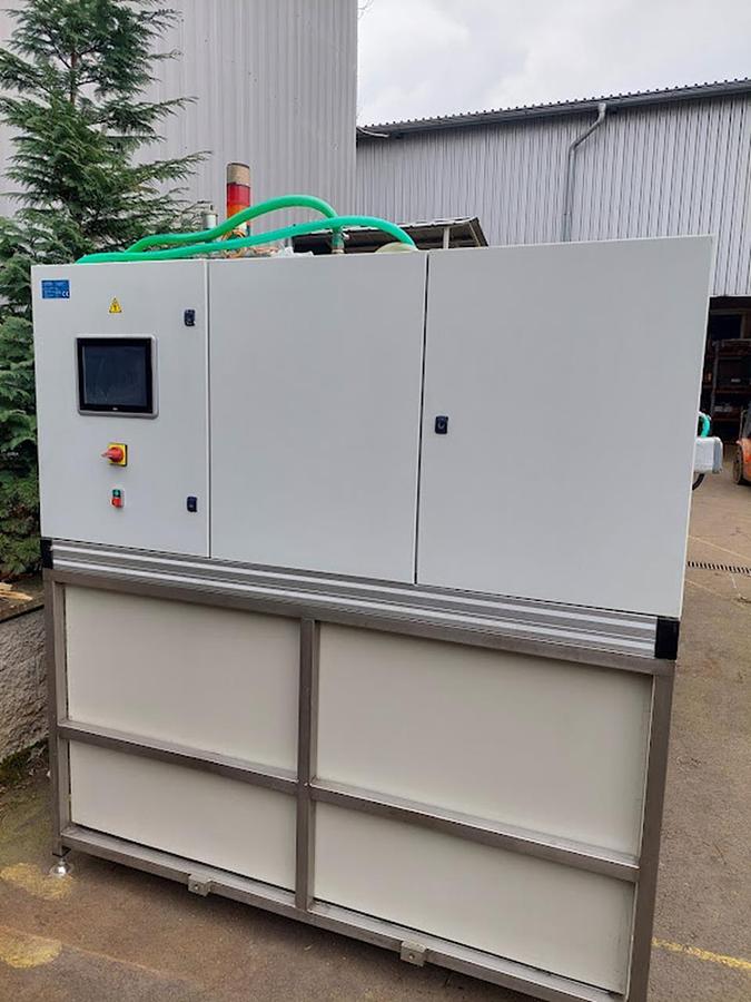 Used Satelog Recycling station for soluble cutting oils