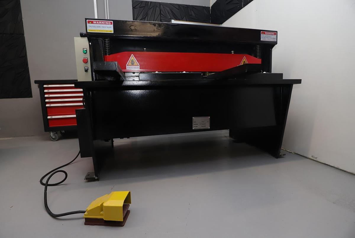 Used Longbow Machinery Manufacturing Co., Ltd. Q11-3x1300