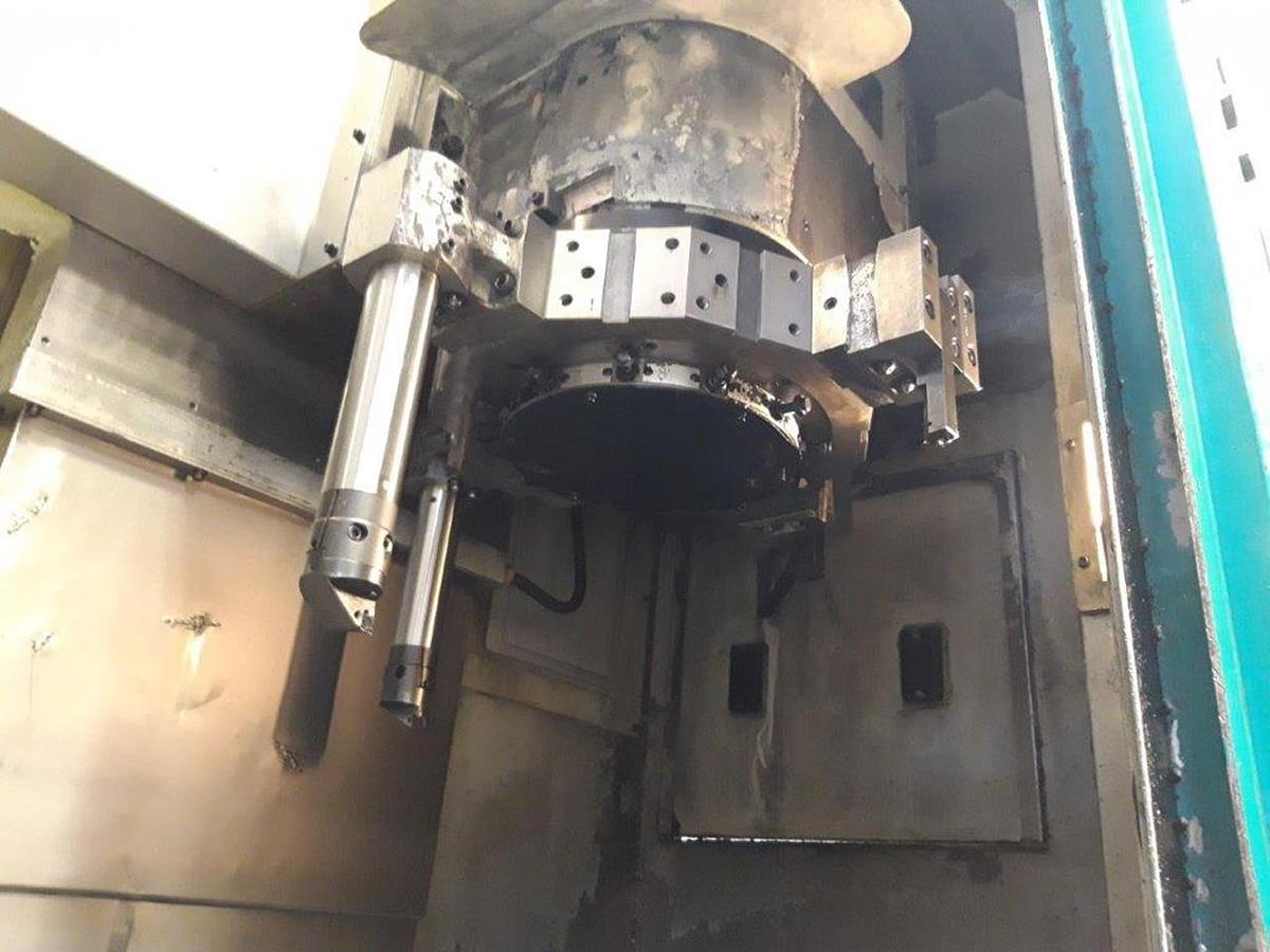 Použitý Doosan V850