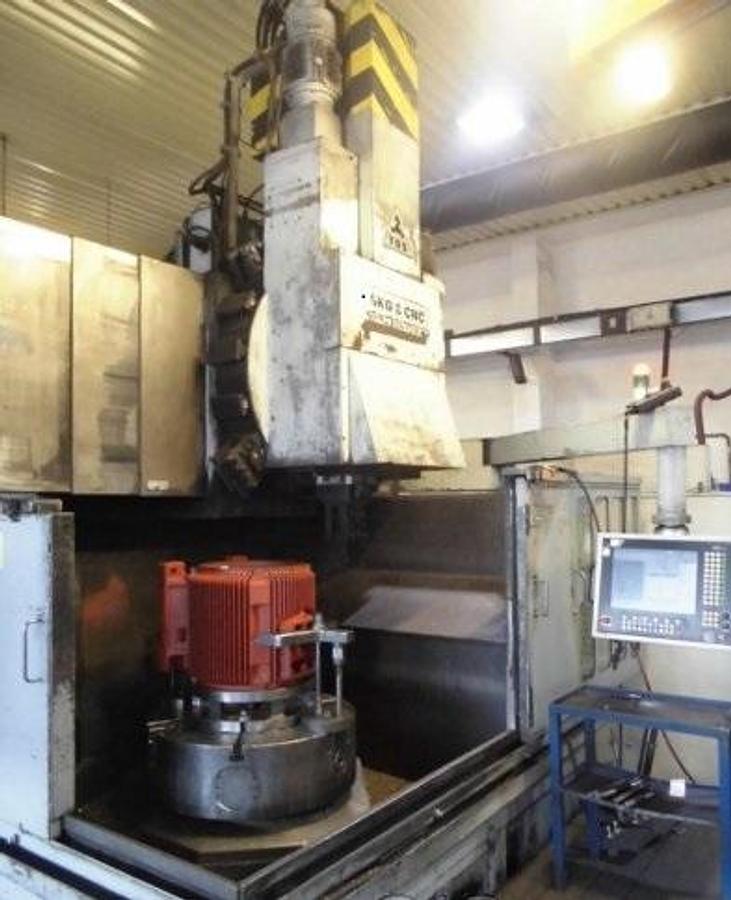 Used TOS SKQ 8 CNC
