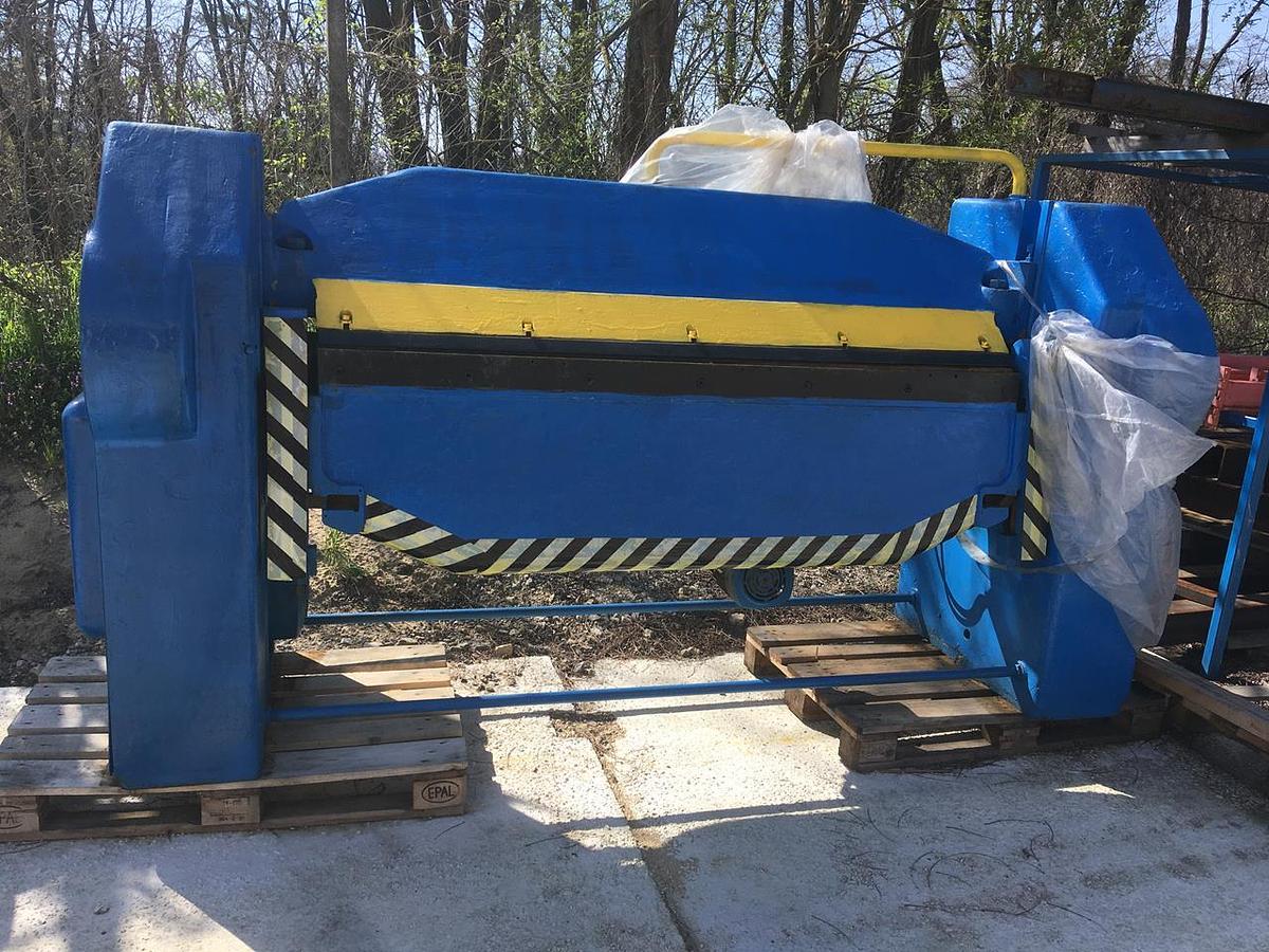 Used PIESOK XOM 2000/4B