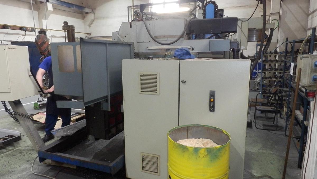 Gebraucht STROJTOS Lipník FGS 50 CNC-B