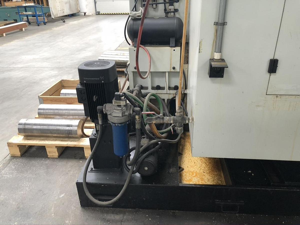 Gebraucht HURCO VMX 42