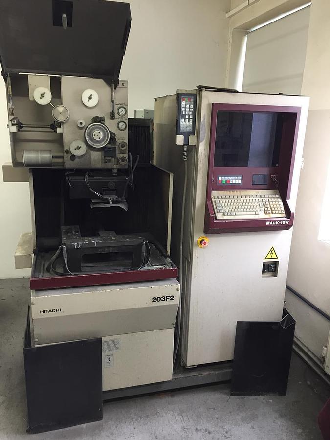 Used HITACHI 203 F2