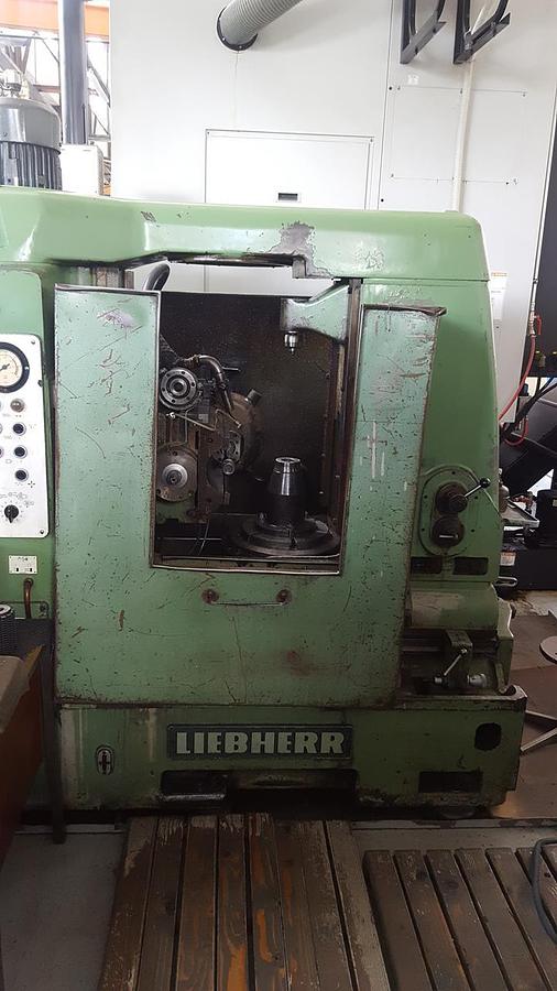 Used LIEBHERR L301