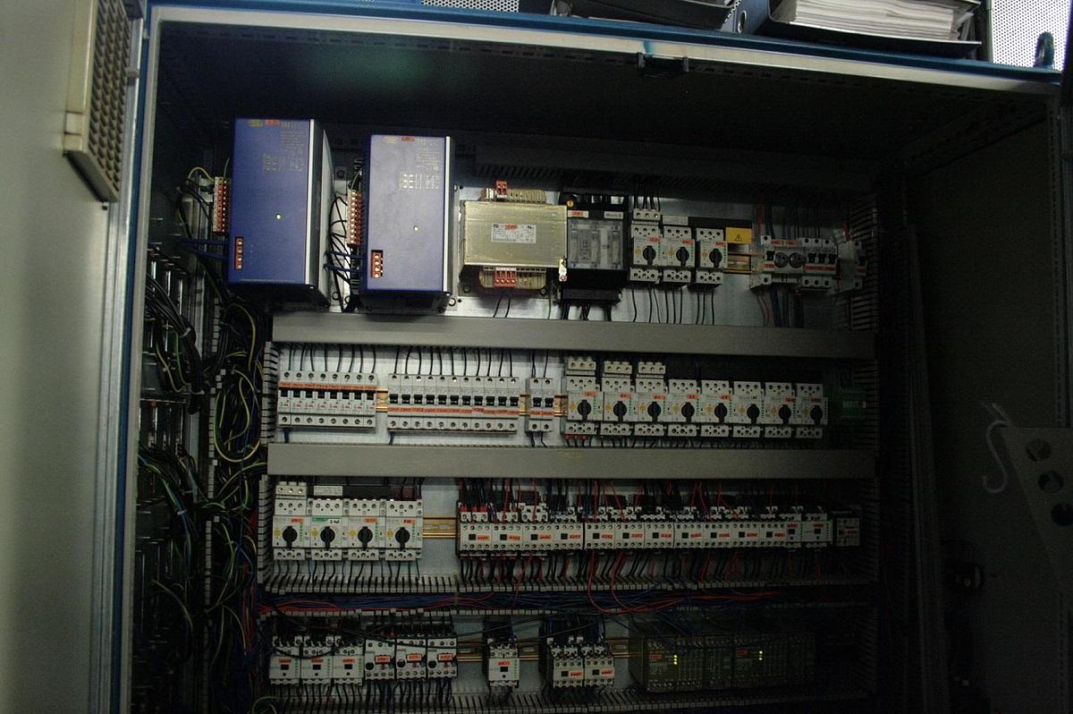 Used HMP URA-400-UF6