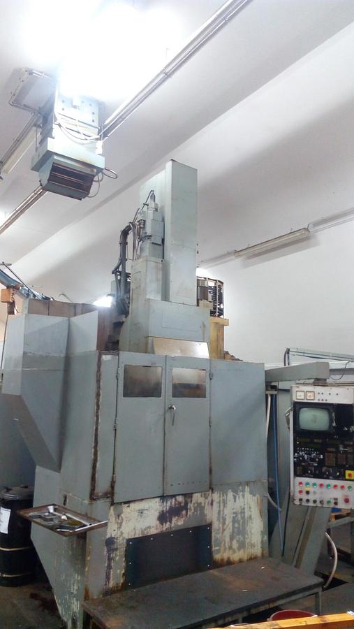 Použitý TOS HULIN SKIQ 8 CNC