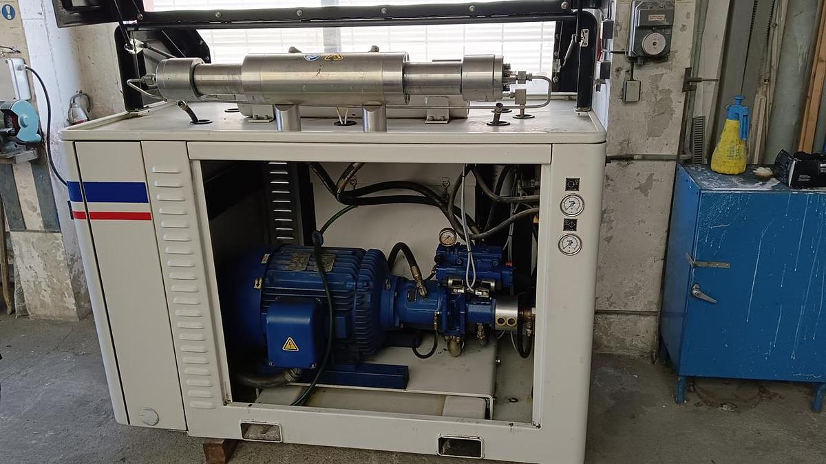 Použitý KMT Waterjet Systems SL-V 50 HP STD