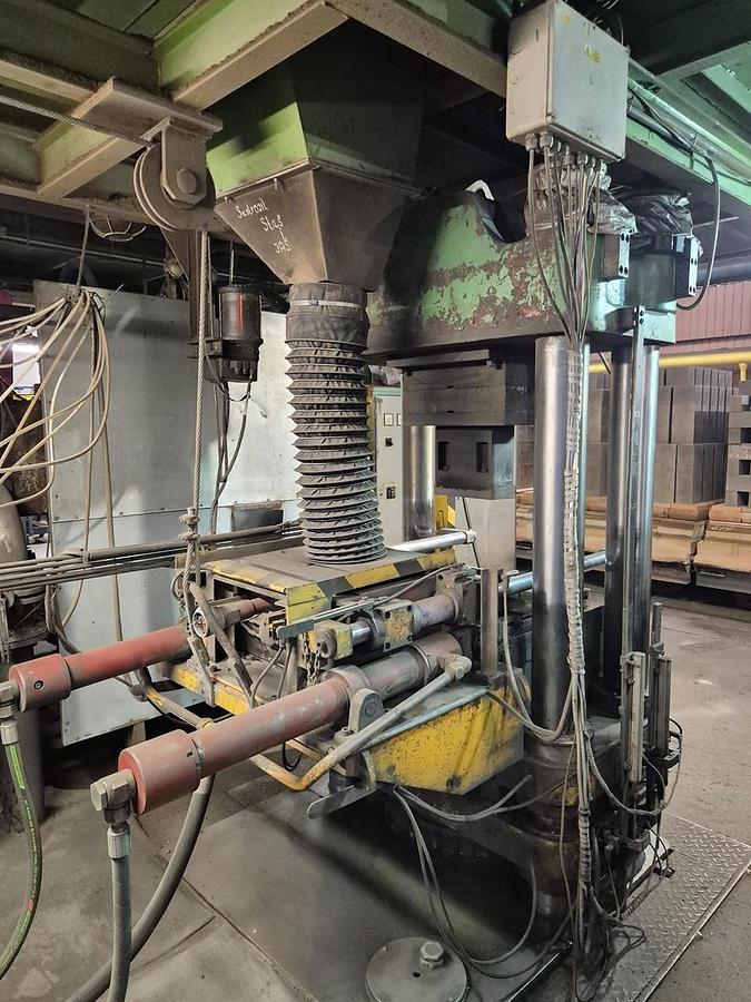 Hydraulický lis BUCHER-GUYER AEBI 500