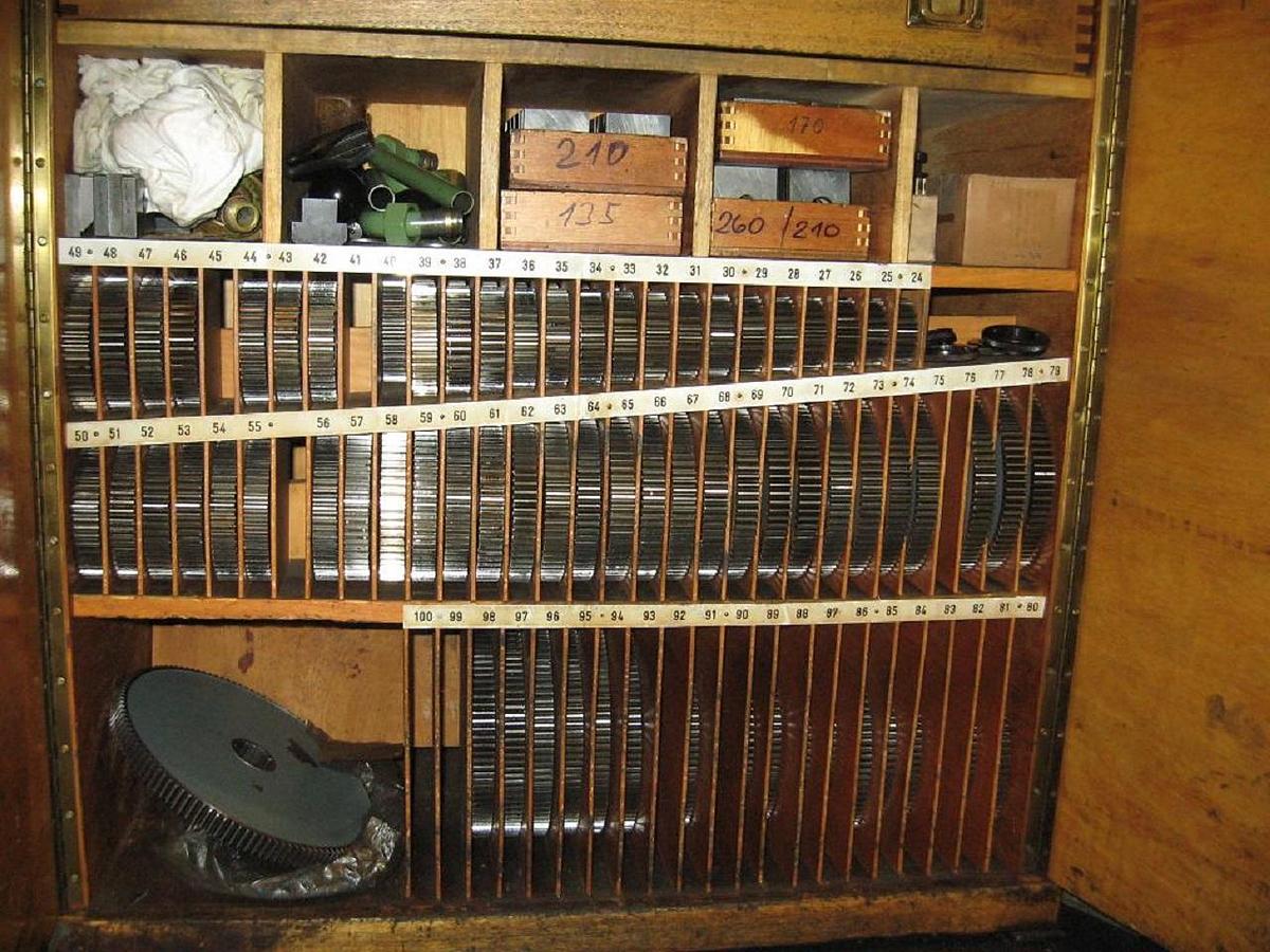 Used KLINGELNBERG AMK 850