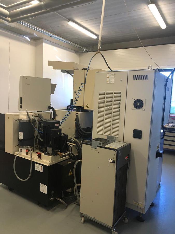Used FANUC ROBOCUT Alfa-C400iA